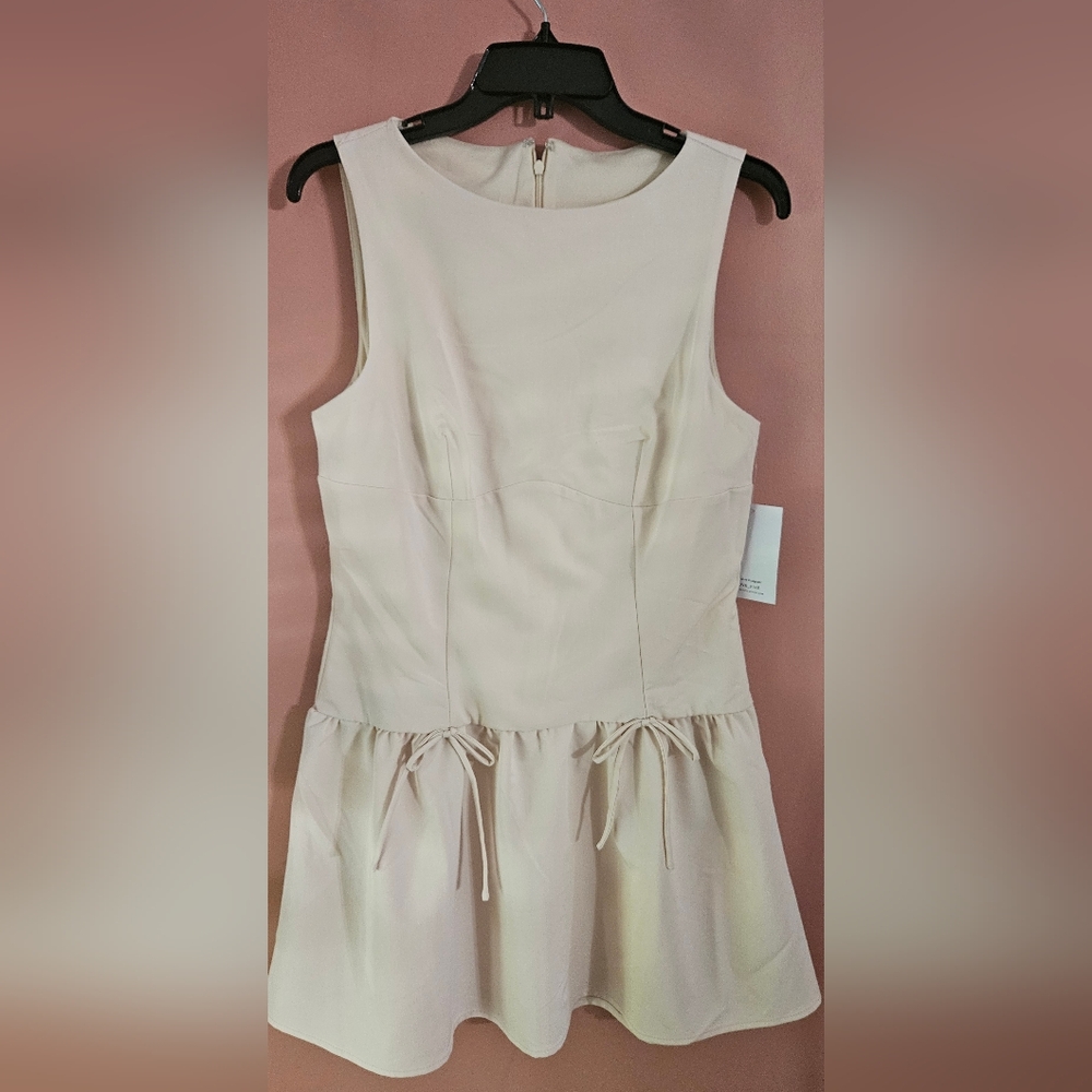 Love, Fire Women's Cream Sleeveless Fit & Flare Dress Bow Accent BNWT Medium